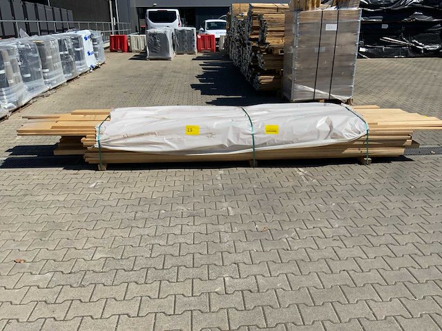 Vuren plank mix 3600-4900x130-200x25-30mm (125x) - afbeelding 1 van  10