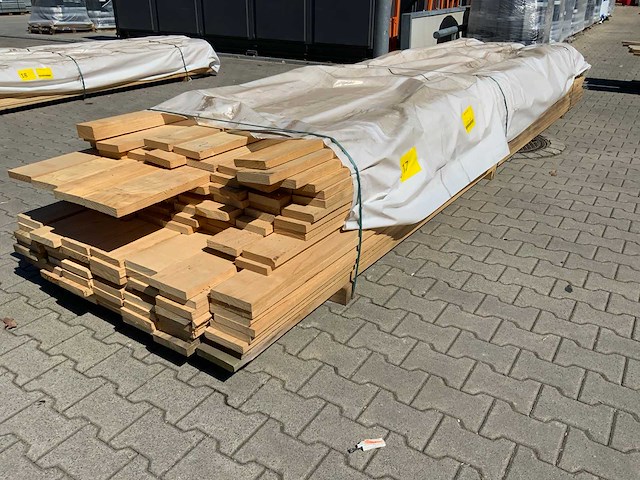 Vuren plank mix 4000-4900x130-155x25-30mm - afbeelding 1 van  11