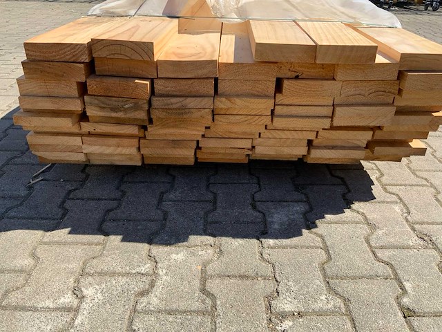 Vuren plank mix 4250x145-150x25-40mm (78x) - afbeelding 7 van  9