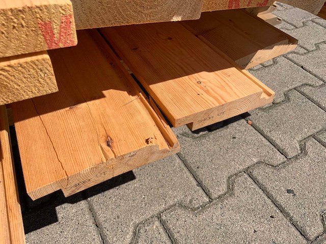 Vuren plank mix 4800-5400mm (130x) - afbeelding 8 van  10