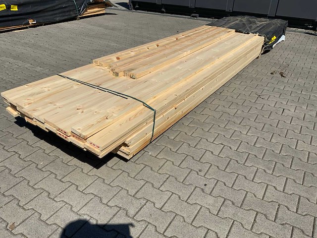 Vuren plank mix 4800-5400x120x25mm (105x) - afbeelding 1 van  6