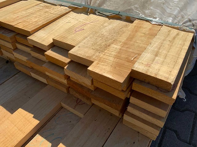 Vuren plank mix pakket 3660-4750mm (100x) - afbeelding 3 van  3