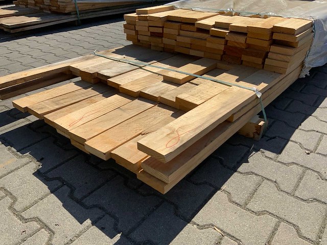 Vuren plank mix pakket 3660-4750mm (100x) - afbeelding 1 van  2