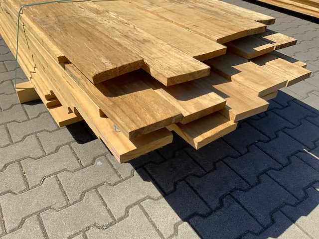 Vuren plank mix pakket 4200-5000mm (84x) - afbeelding 5 van  8