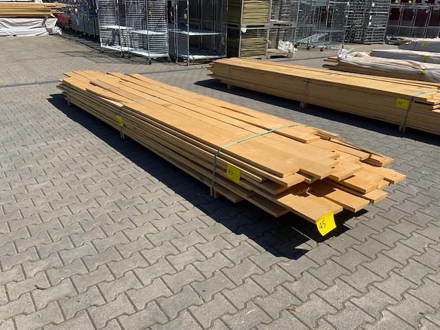Vuren plank mix pakket 4200-5200mm (80x) - afbeelding 1 van  7