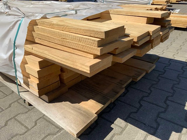 Vuren plank mix pakket 4250-4880mm (70x) - afbeelding 6 van  10