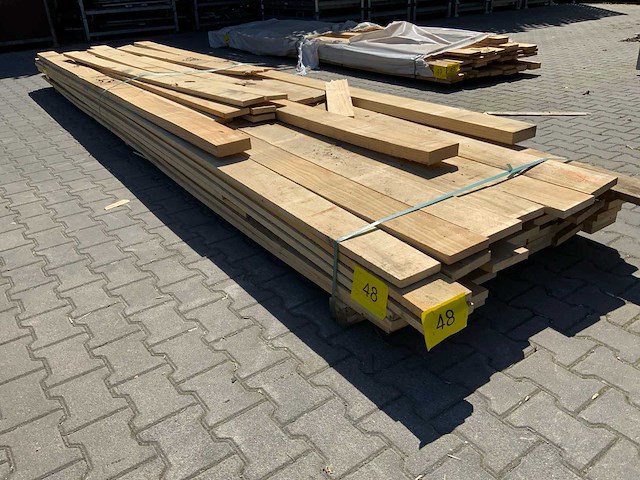 Vuren plank mix pakket 4800-5200mm (56x) - afbeelding 1 van  7