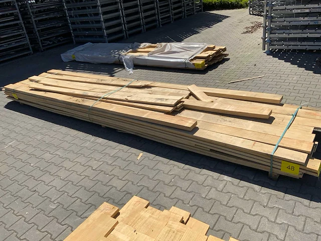 Vuren plank mix pakket 4800-5200mm (56x) - afbeelding 2 van  7