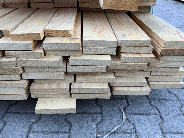 Vuren plank mix pakket tot 4880mm (105x) - afbeelding 11 van  11