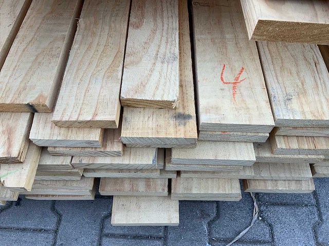 Vuren plank mix pakket tot 4880mm (105x) - afbeelding 9 van  11