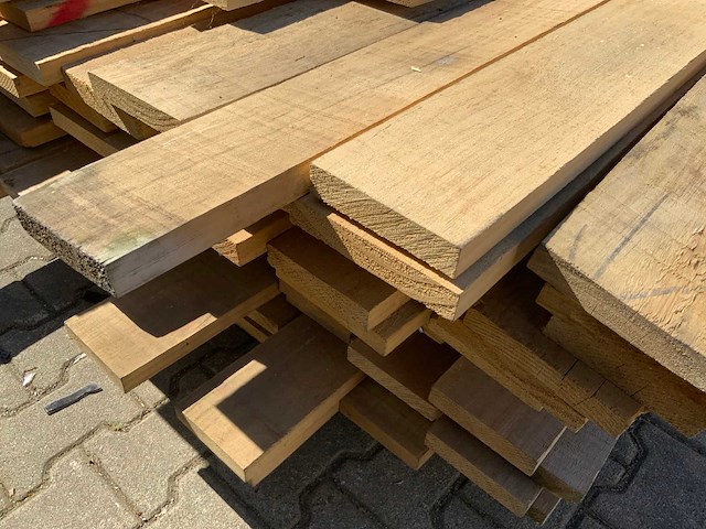 Vuren plank mix pakket tot 4880mm (110x) - afbeelding 6 van  7