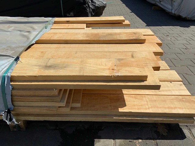 Vuren plank mix pakket tot 4880mm (110x) - afbeelding 3 van  8