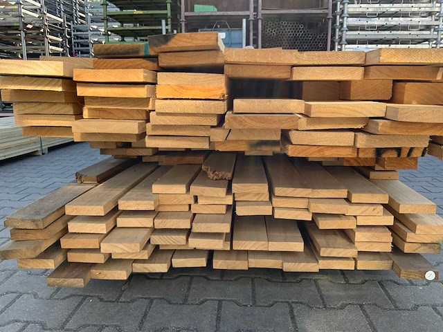Vuren plank mix pakket tot 4880mm (200x) - afbeelding 12 van  14