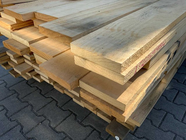 Vuren plank mix pakket tot 4880mm (200x) - afbeelding 14 van  14