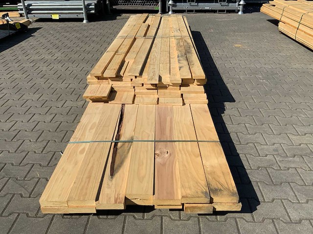 Vuren plank mix pakket tot 4880mm (70x) - afbeelding 6 van  6