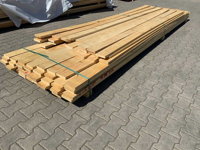Vuren plank mix pakket tot 4880mm (72x) - afbeelding 1 van  7