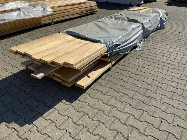 Vuren plank mix pakket tot 4880mm (84x) - afbeelding 1 van  9