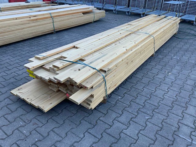 Vuren plank mix pakket tot 4880mm (90x) - afbeelding 1 van  4