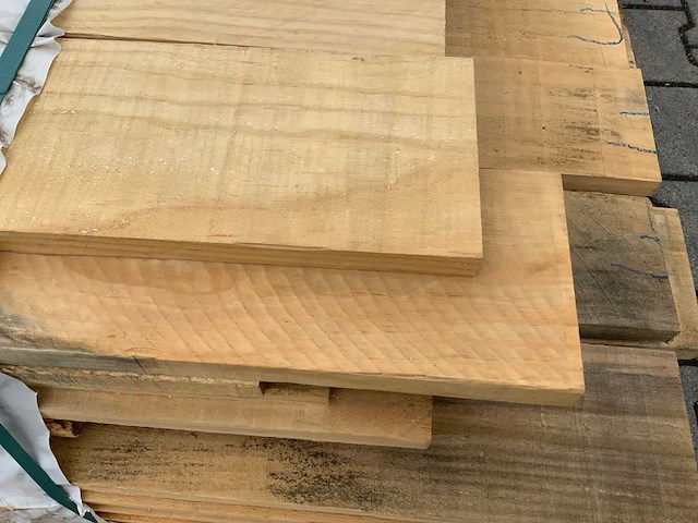 Vuren plank mix pakket tot 5500mm (90x) - afbeelding 6 van  8