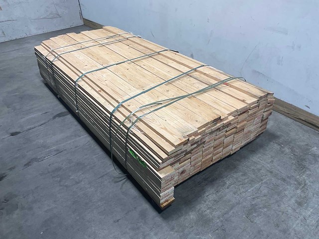 Vuren plank ruw - 240x10x2,2 cm (137x) - afbeelding 1 van  6