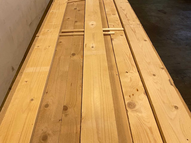 Vuren plank ruw 450x17,5x2,2 cm (50x) - afbeelding 3 van  7