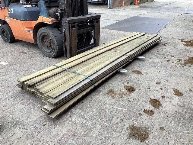 Vuren planken 120x18x3900mm (42x) - afbeelding 1 van  5