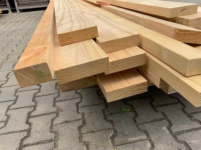 Vuren plank/ligger mix pakket tot 4880mm (60x) - afbeelding 1 van  2