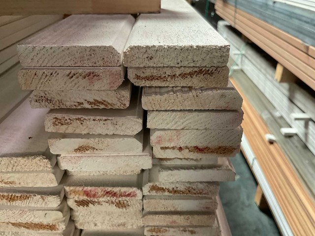 Vuren plinten recht 12x55 mm - afbeelding 2 van  2