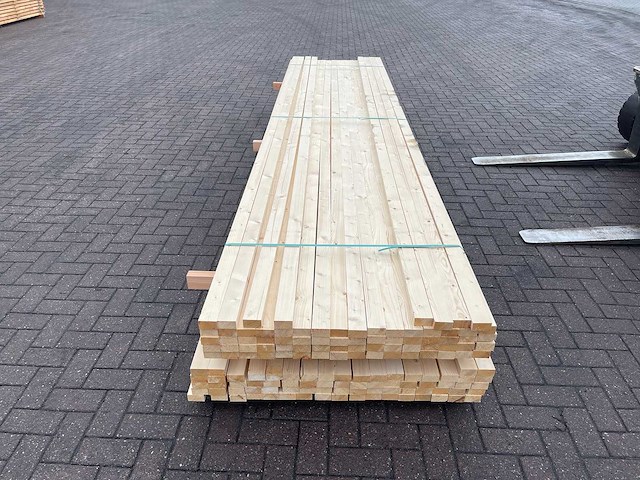 Vuren regels geschaafd 4200x58x32mm (72x) - afbeelding 1 van  3