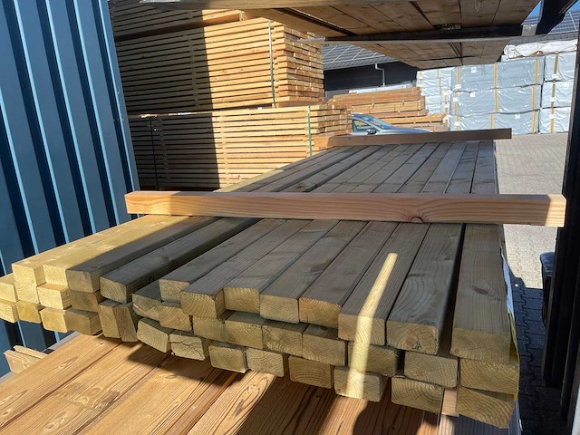 Vuren regels geschaafd geïmpregneerd 2600x70x45m (39x) - afbeelding 2 van  3