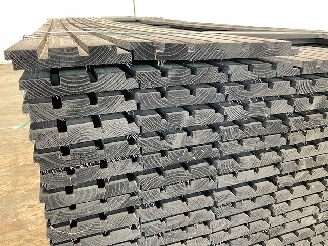 Vuren triple blokprofiel geschaafd zwart 224x14x2,4 cm (152x) - afbeelding 5 van  7