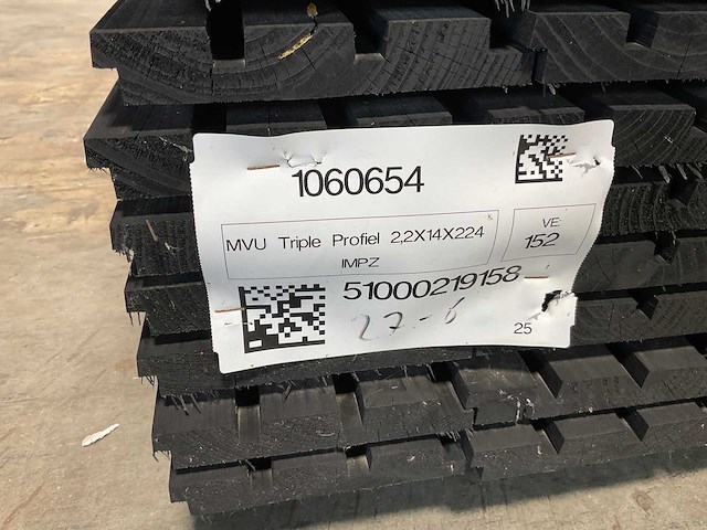 Vuren triple blokprofiel geschaafd zwart 224x14x2,4 cm (152x) - afbeelding 6 van  7