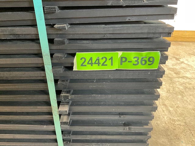 Vuren triple blokprofiel geschaafd zwart 224x14x2,4 cm (152x) - afbeelding 7 van  7