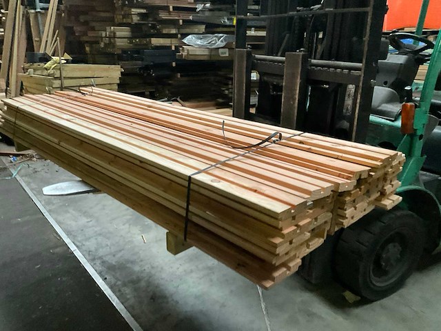 Vuren triple rhombusprofiel - 224x14x2,8 cm (45x) - afbeelding 1 van  9