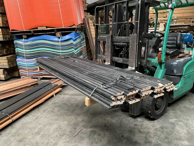 Vuren triple rhombusprofiel tuinplank gezwart 250x14,5x2,1 cm (20x) - afbeelding 1 van  7