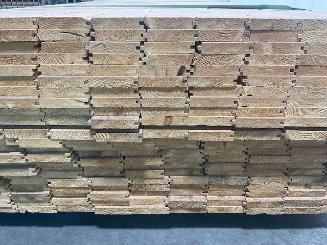 Vuren tuinplank mes- en groef - 300x10x2,2 cm (300x) - afbeelding 6 van  8