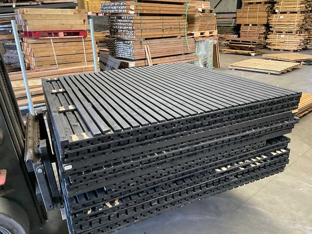 Vuren tuinscherm "elan" zwart gespoten - 180x180 cm (16x) - afbeelding 5 van  12