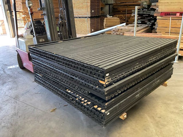 Vuren tuinscherm "elan" zwart gespoten - 180x180 cm (16x) - afbeelding 7 van  12