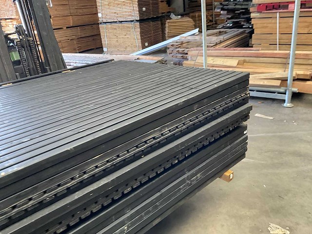 Vuren tuinscherm "elan" zwart gespoten - 180x180 cm (16x) - afbeelding 9 van  12