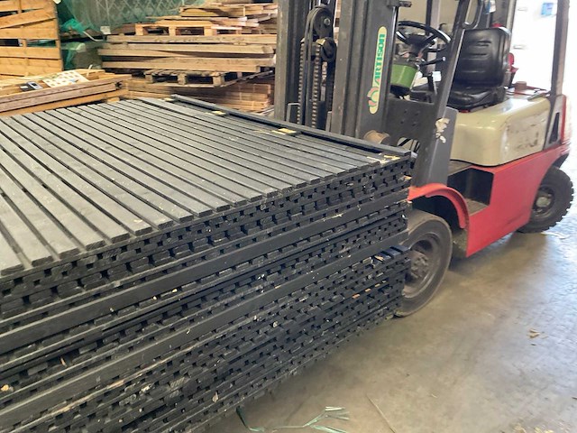 Vuren tuinscherm "elan" zwart gespoten - 180x180 cm (16x) - afbeelding 11 van  12