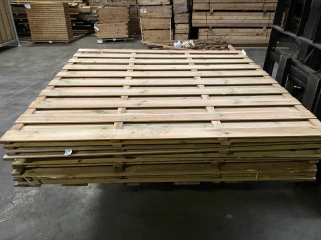 Vuren tuinscherm geïmpregneerd - 180x180 cm (10x) - afbeelding 1 van  8