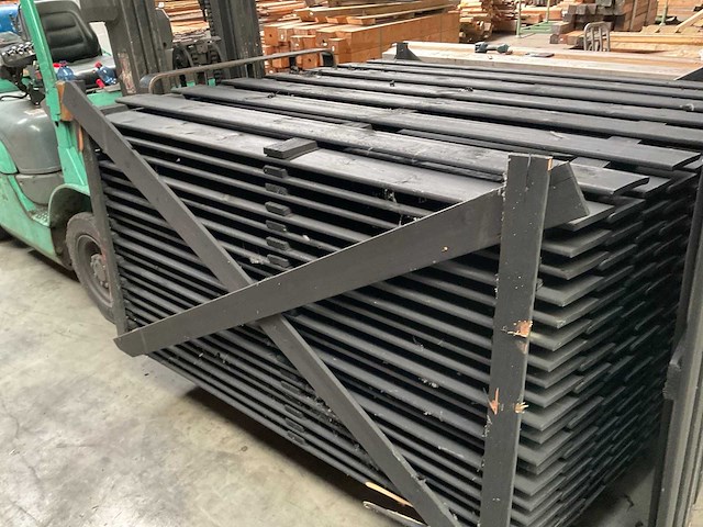 Vuren tuinscherm met toog 15-planks 180x180 cm (22x) - afbeelding 10 van  11