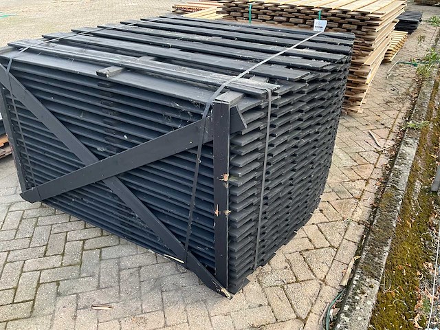 Vuren tuinscherm met toog 15-planks 180x180 cm (22x) - afbeelding 5 van  11