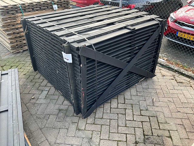 Vuren tuinscherm met toog 15-planks 180x180 cm (22x) - afbeelding 6 van  11