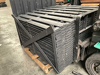 Vuren tuinscherm met toog 15-planks 180x180 cm (22x) - afbeelding 8 van  9