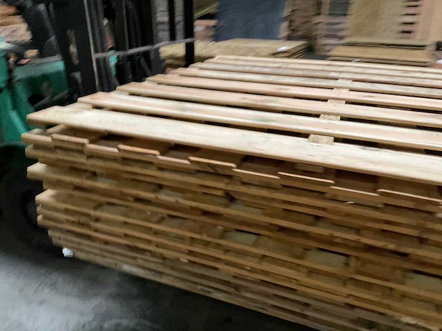 Vuren tuinscherm met toog geïmpregneerd - 180x180 cm (10x) - afbeelding 9 van  12