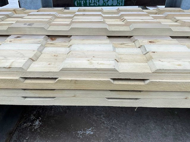 Vuren ventilatie lat 4200x25x45 mm (69x) - afbeelding 4 van  5