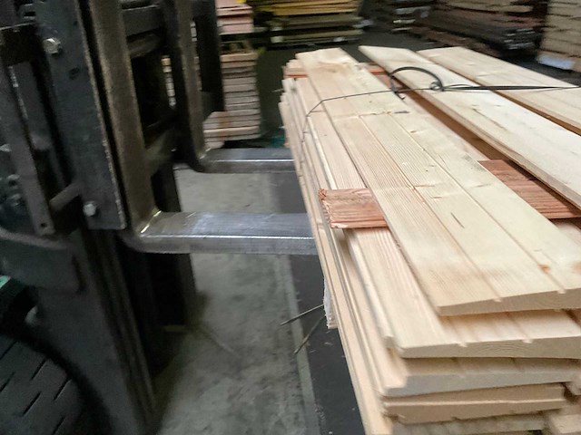 Vuren zweeds rabat - 173x19,5x2,5-1,1 cm (68x) - afbeelding 8 van  10