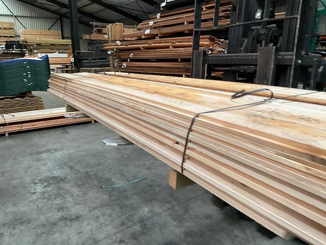 Vuren zweeds rabat - 320-370x19x2,4-1,2 cm (40x) - afbeelding 2 van  9