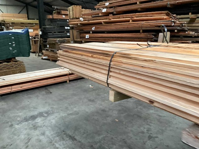 Vuren zweeds rabat - 320-370x19x2,4-1,2 cm (40x) - afbeelding 3 van  9